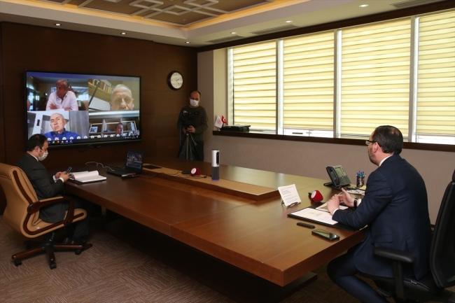 Bakan Kasapoğlu TFF ve Süper Lig kulüp başkanlarıyla toplantı yaptı